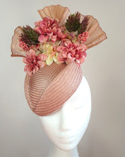 Load image into Gallery viewer, Beige and light pink floral fascinator