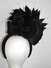 Load image into Gallery viewer, Black floral headband