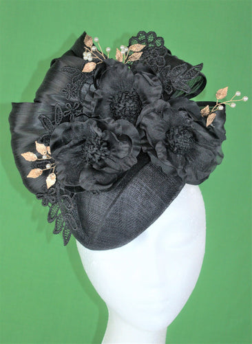 Black pearl and gold fascinator